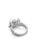 Load image into Gallery viewer, White Gold Pearl Ring